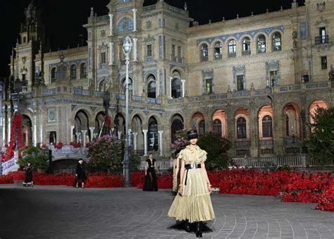 dior show seville